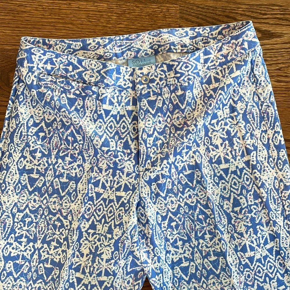 SO blue Sigrid Olsen size 8 blue purple white pattern pants - Picture 2 of 4